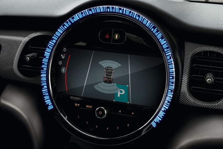 MINI Connected - Funktionen und Pakete - Touchscreen