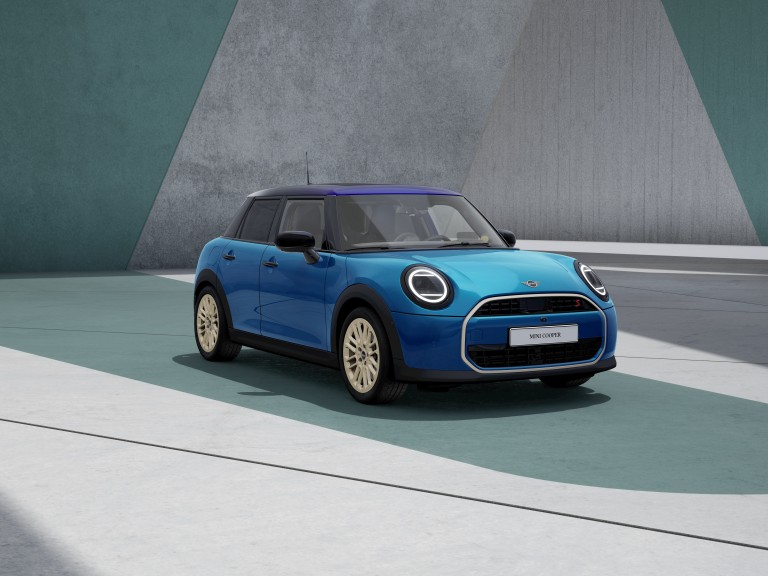 MINI Cooper 5-Türer – Individualisierung – abgestimmte Trimvarianten