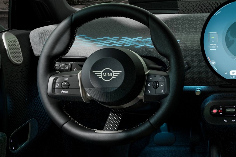 MINI Electric - intérieur - volant